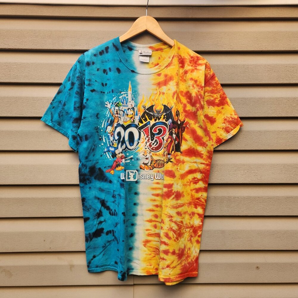 2013 Walt Disney Worls Tye Dye Characters Unisex Tee